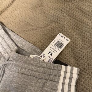Adidas Heather Gray Sweatpants XS